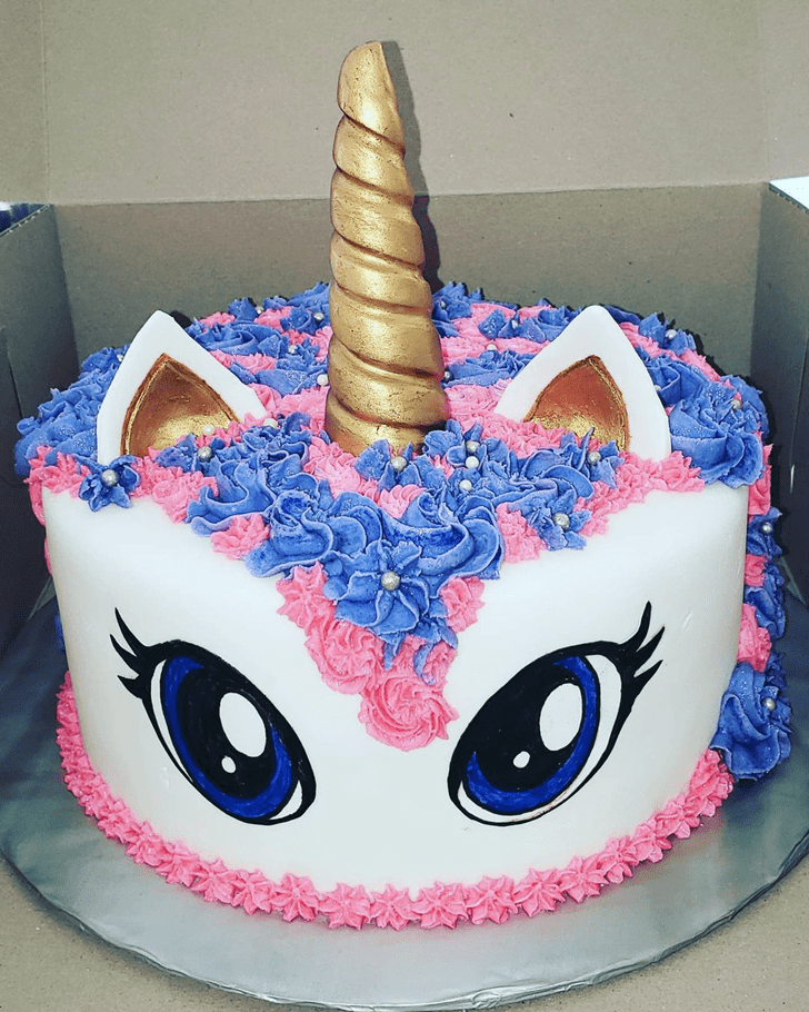 Admirable Unicorn Cake Design