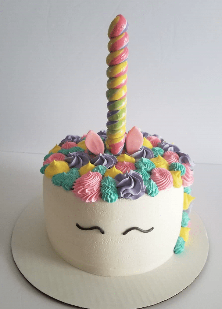 Appealing Unicorn Cake