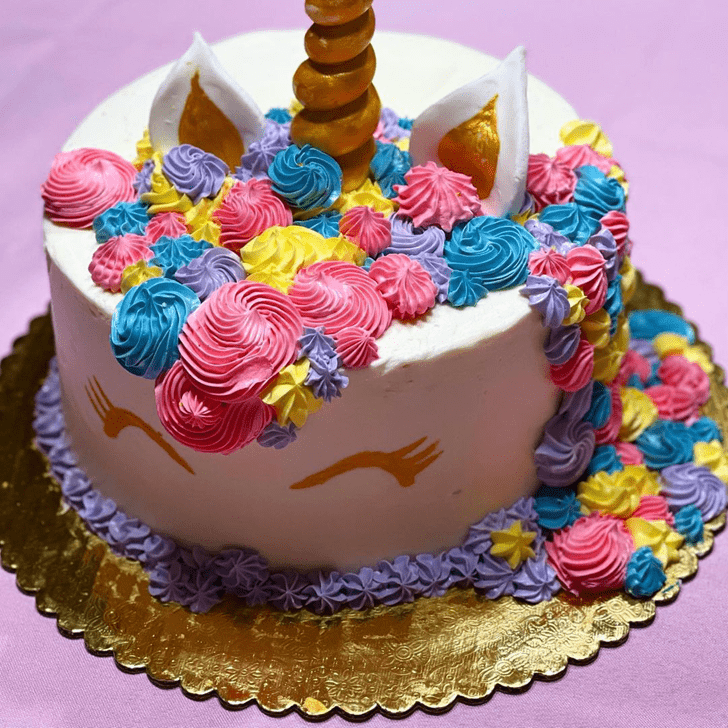 Cute Unicorn Cake