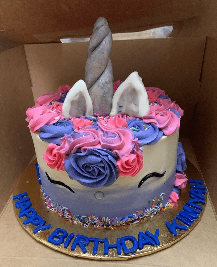 Good Looking Unicorn Cake