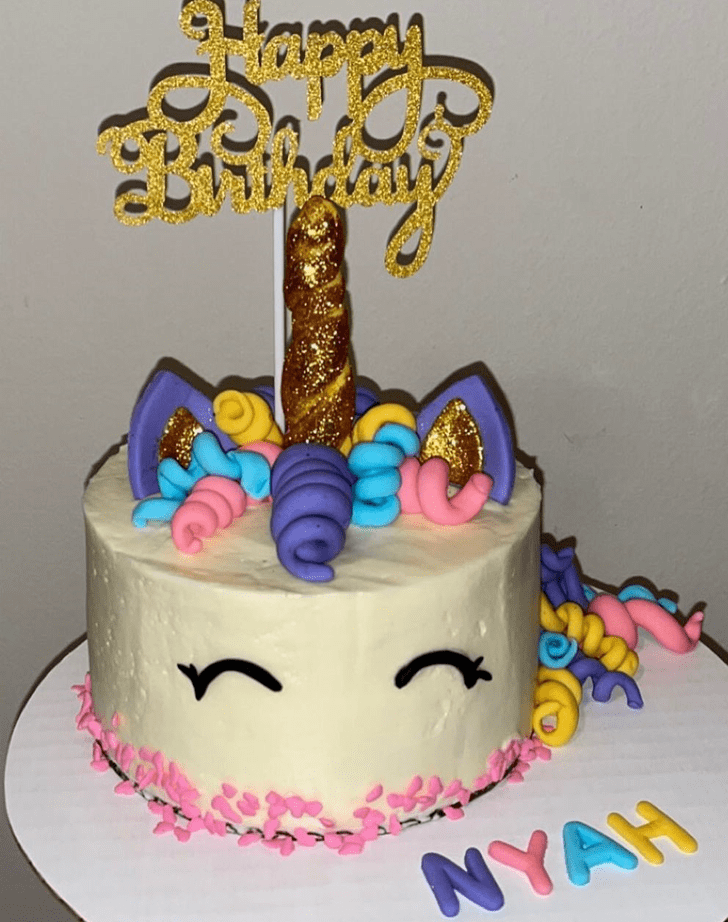 Grand Unicorn Cake