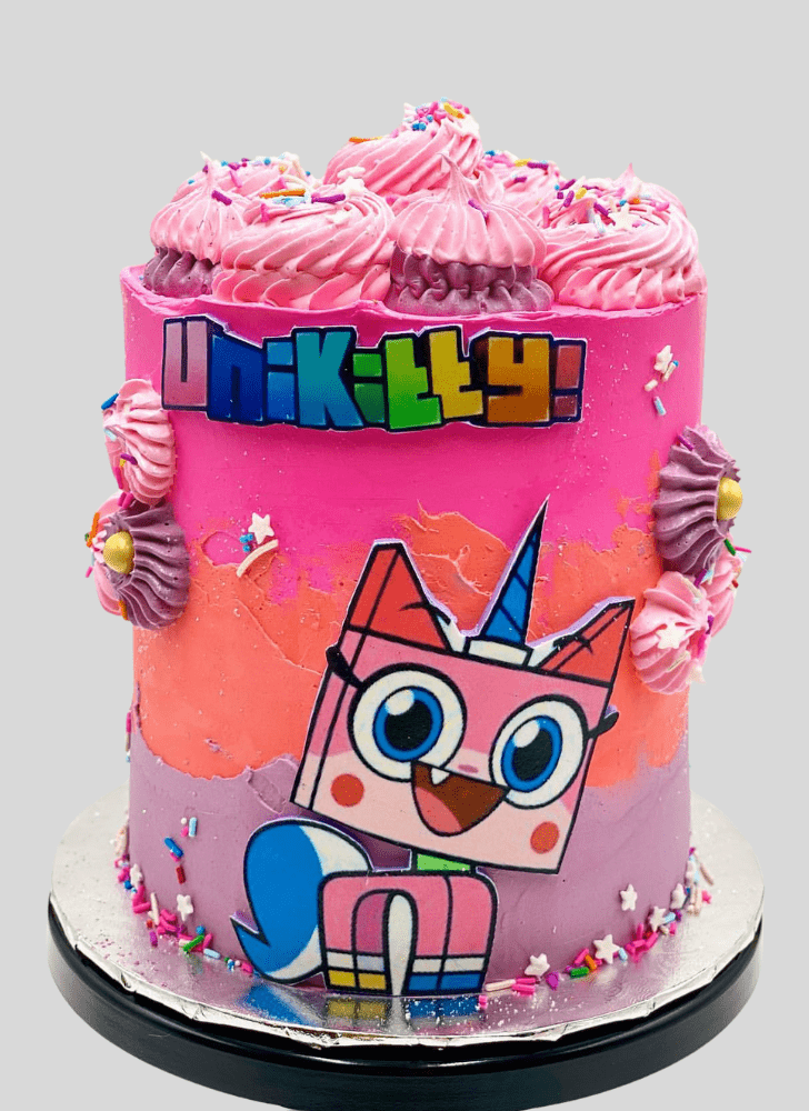 Grand Unikitty Cake