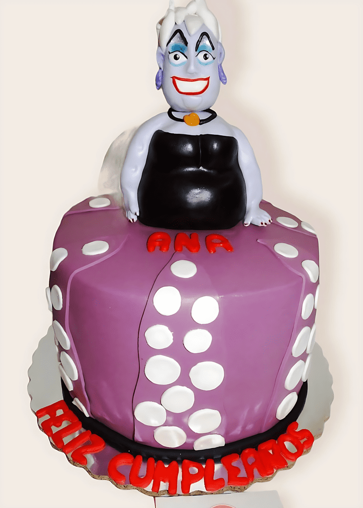 Ideal Ursula Cake