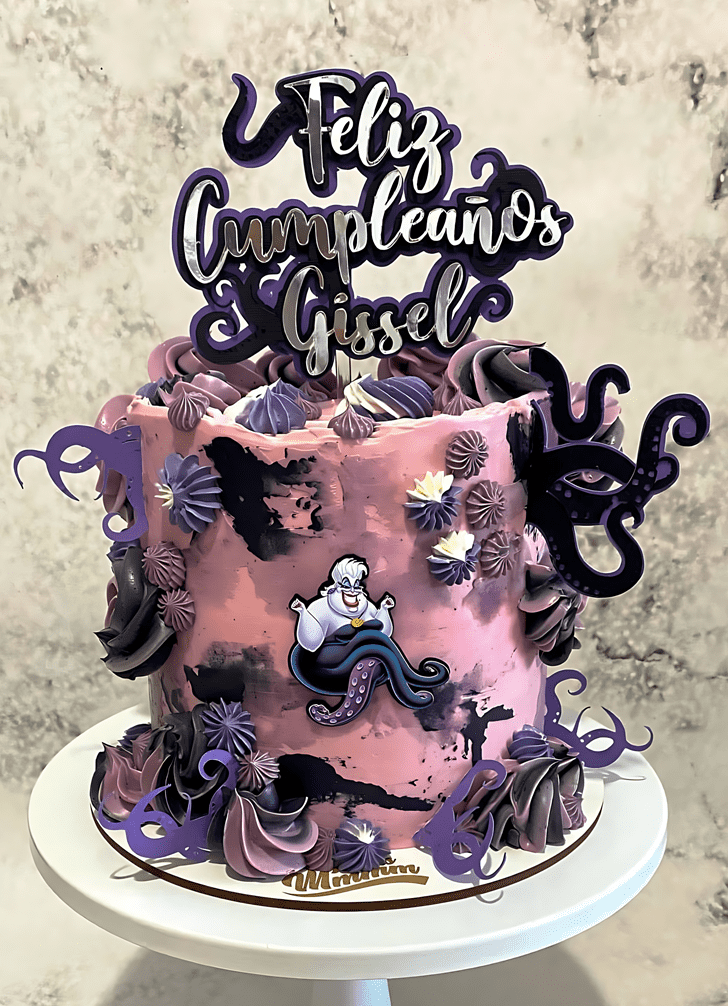 Mesmeric Ursula Cake