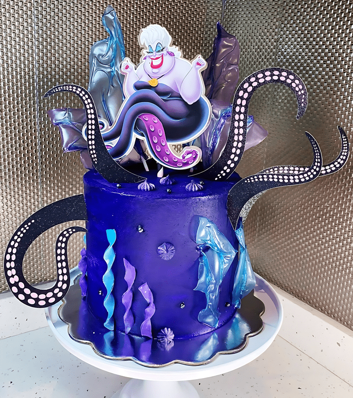 Nice Ursula Cake