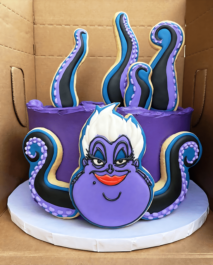 Splendid Ursula Cake