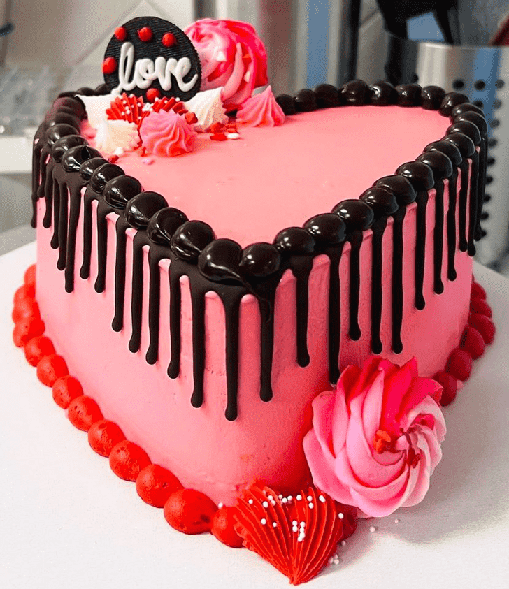 Good Looking Valentines Cake