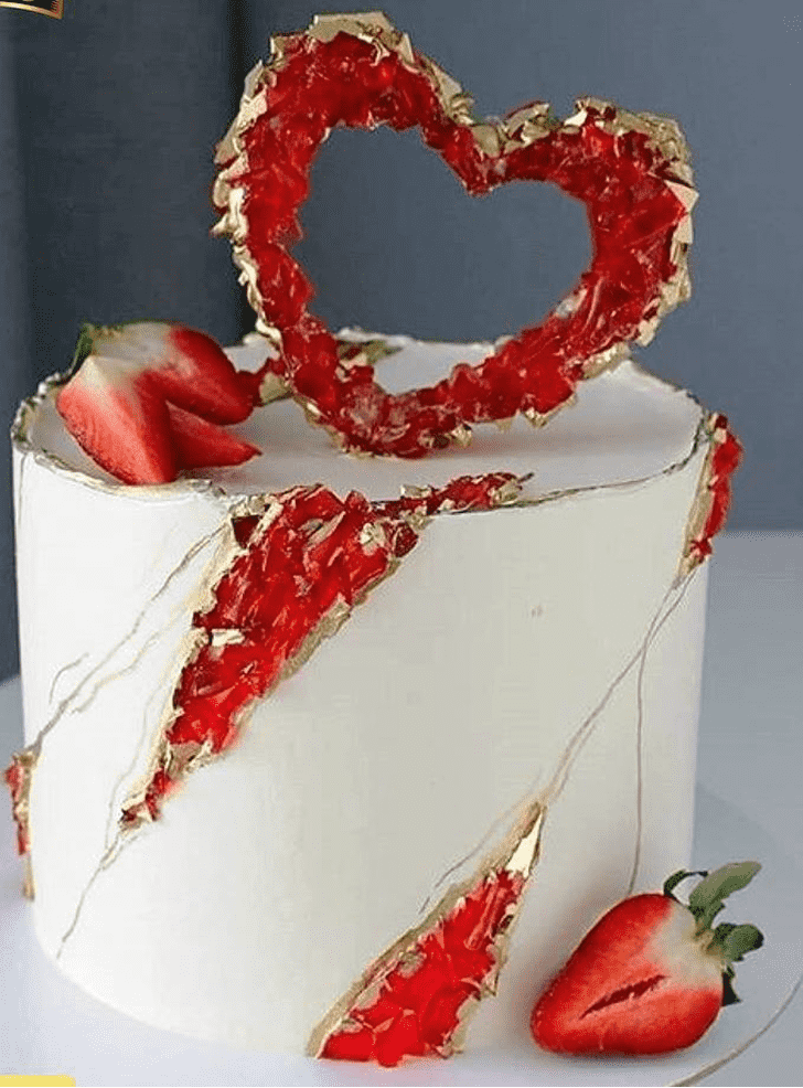 Grand Valentines Cake