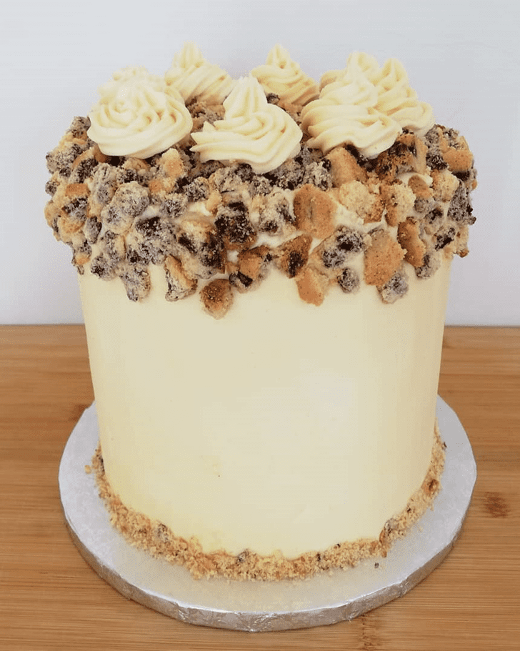 Captivating Vanilla Cake