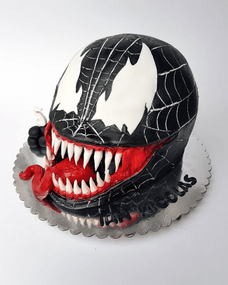 Comely Venom Cake