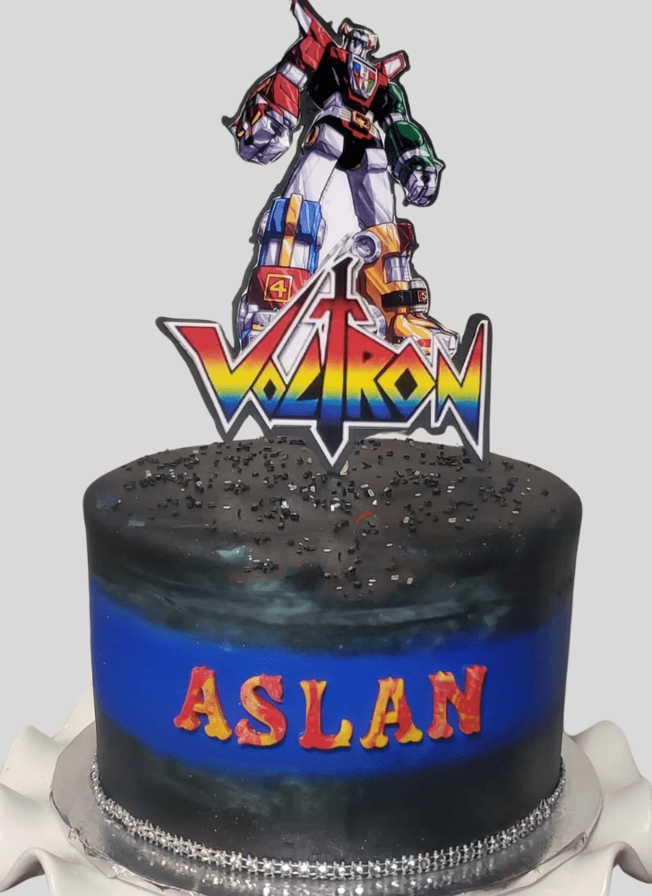 Comely Voltron Cake