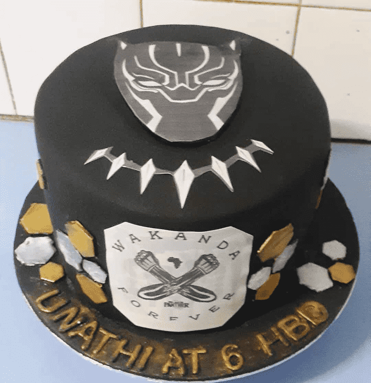 Fine Wakanda Cake