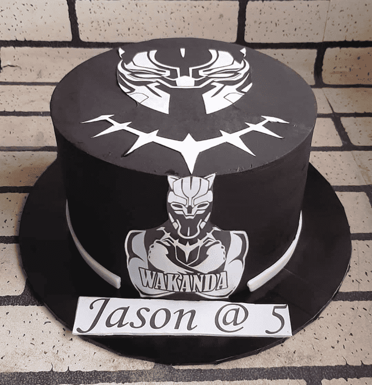 Splendid Wakanda Cake