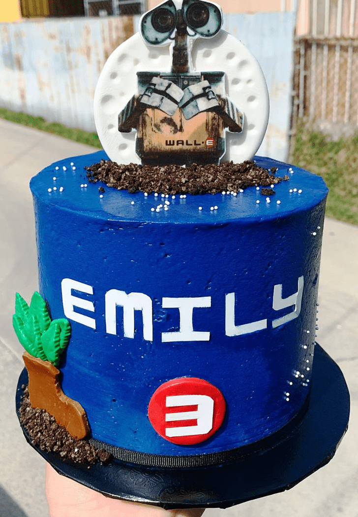 Admirable Wall-E Cake Design