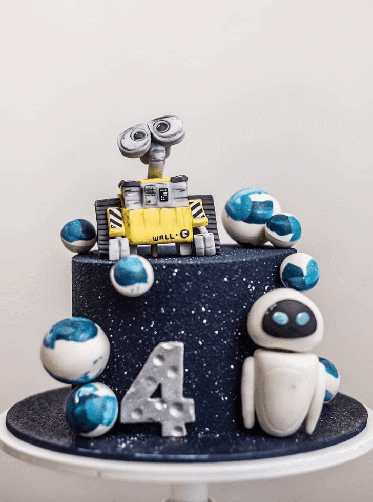 Magnetic Wall-E Cake