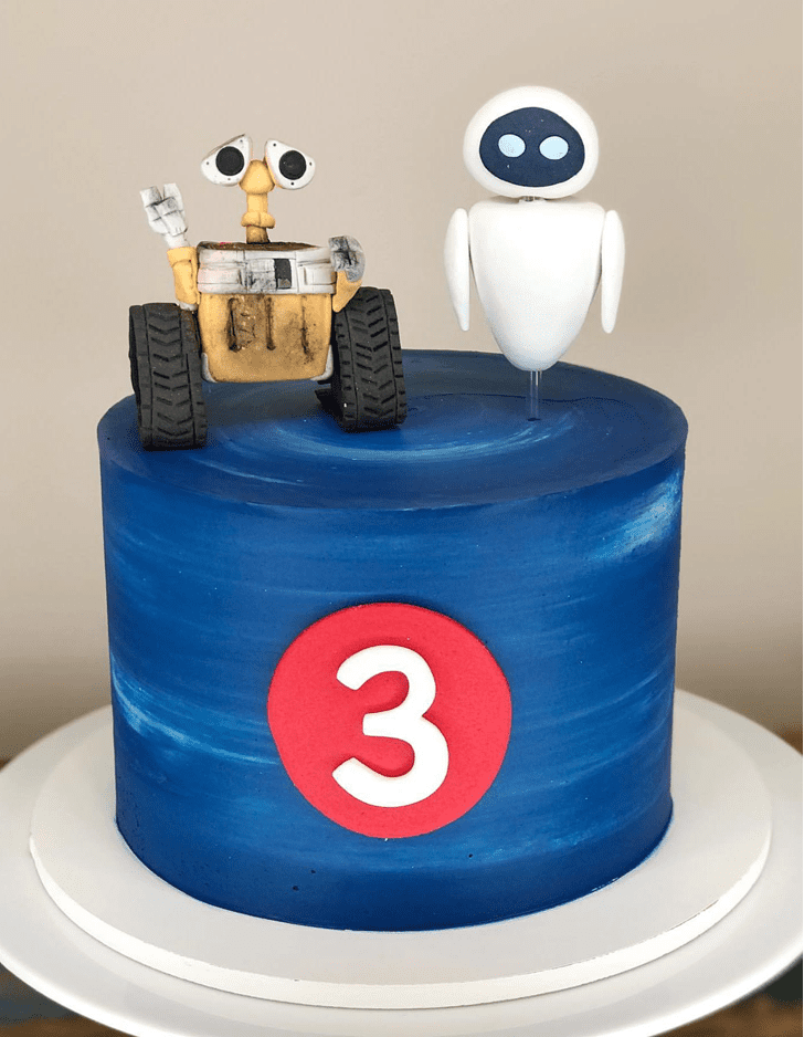 Slightly Wall-E Cake