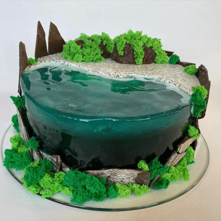 Graceful Water Cake
