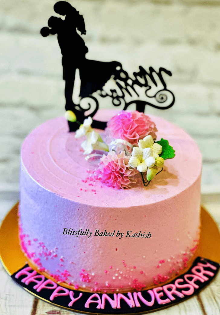Dazzling Wedding Anniversary Cake