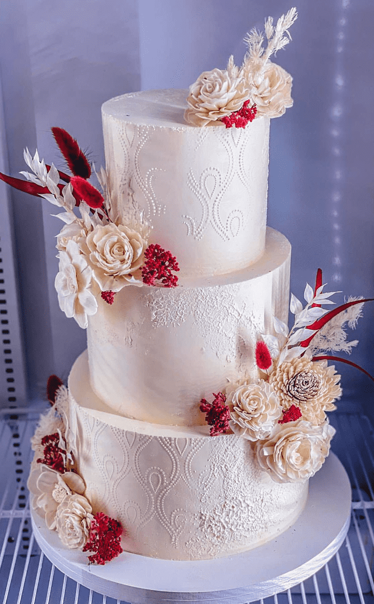 Delightful Wedding Anniversary Cake