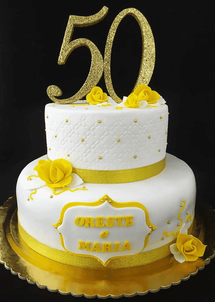 Mesmeric Wedding Anniversary Cake
