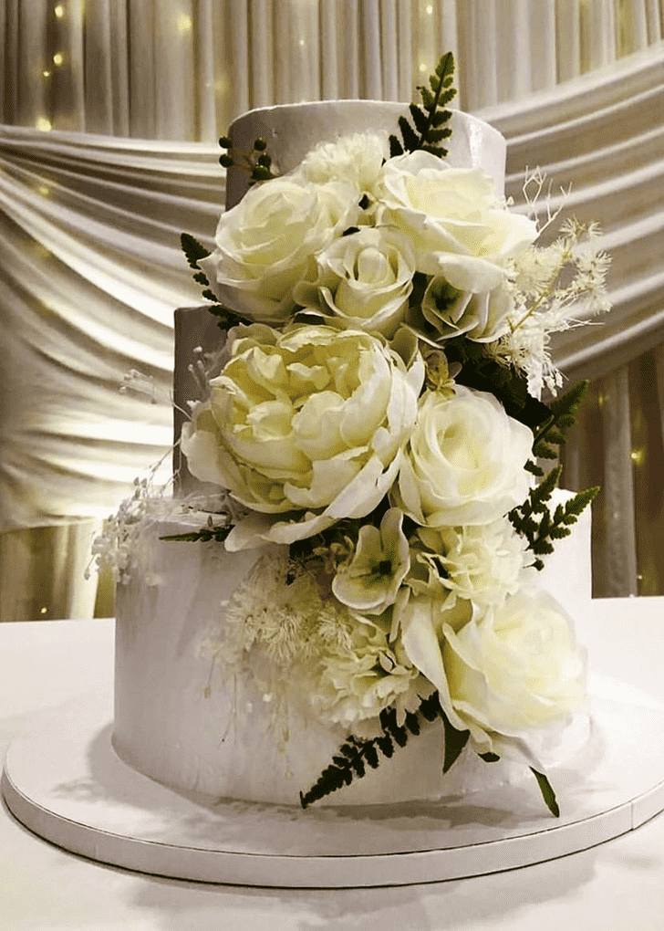 Elegant White Rose Cake