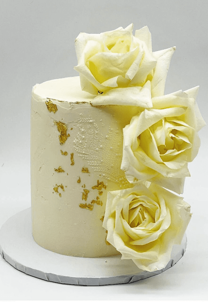 Grand White Rose Cake