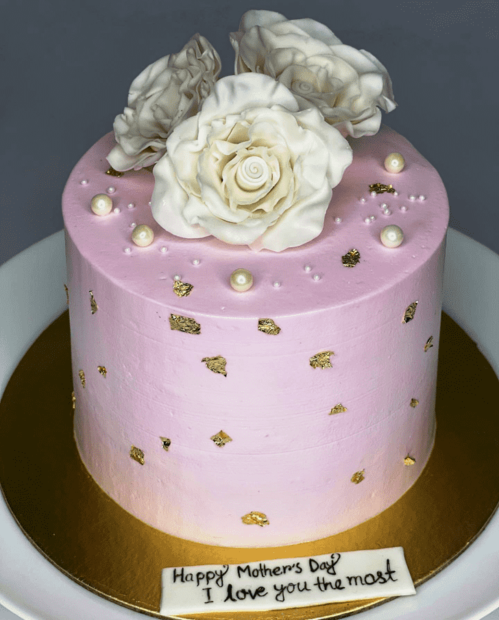 Handsome White Rose Cake