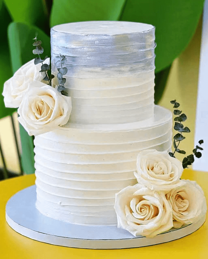Superb White Rose Cake