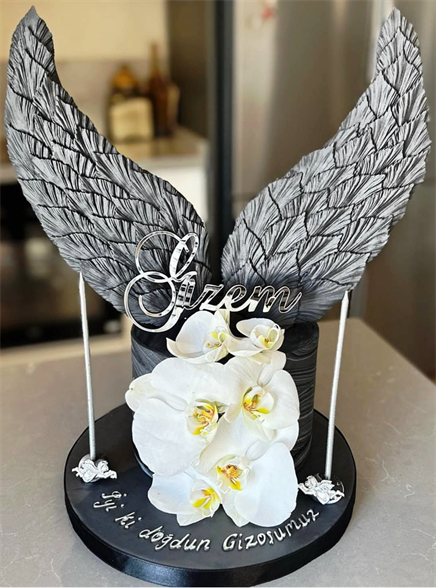 Classy Wing Cake