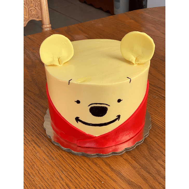 Angelic Winnie the Pooh Cake
