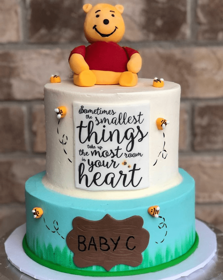 Cute Winnie the Pooh Cake