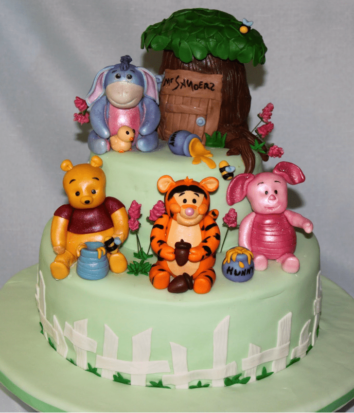 Marvelous Winnie the Pooh Cake