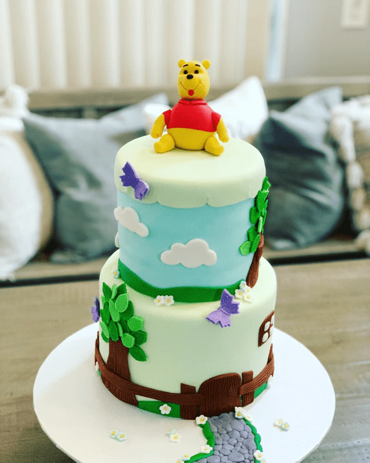 Shapely Winnie the Pooh Cake