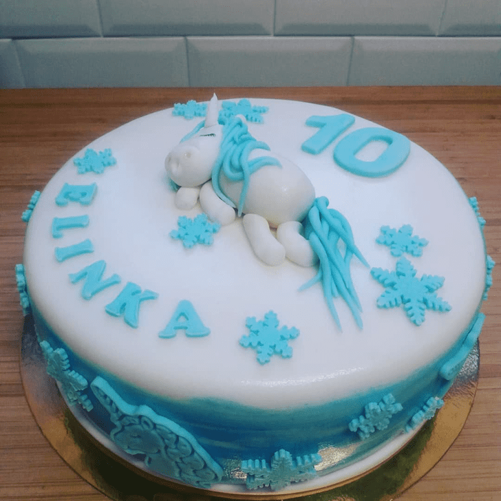Charming Winter Cake