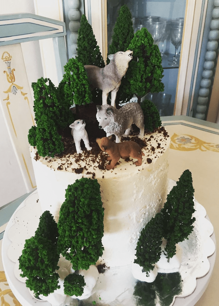 Admirable Wolf Cake Design