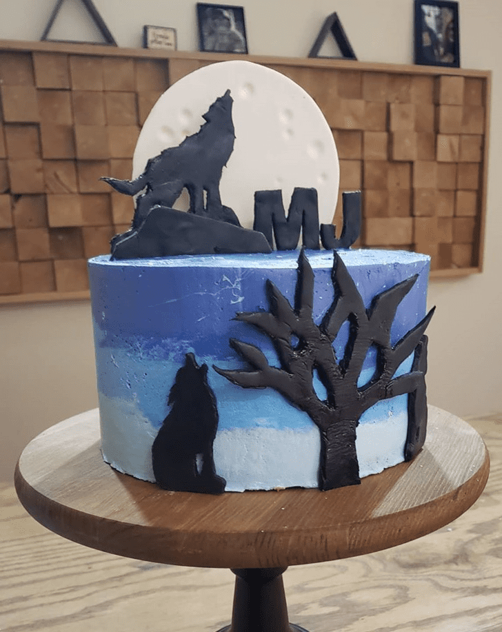 Beauteous Wolf Cake