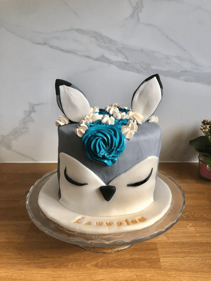 Enthralling Wolf Cake