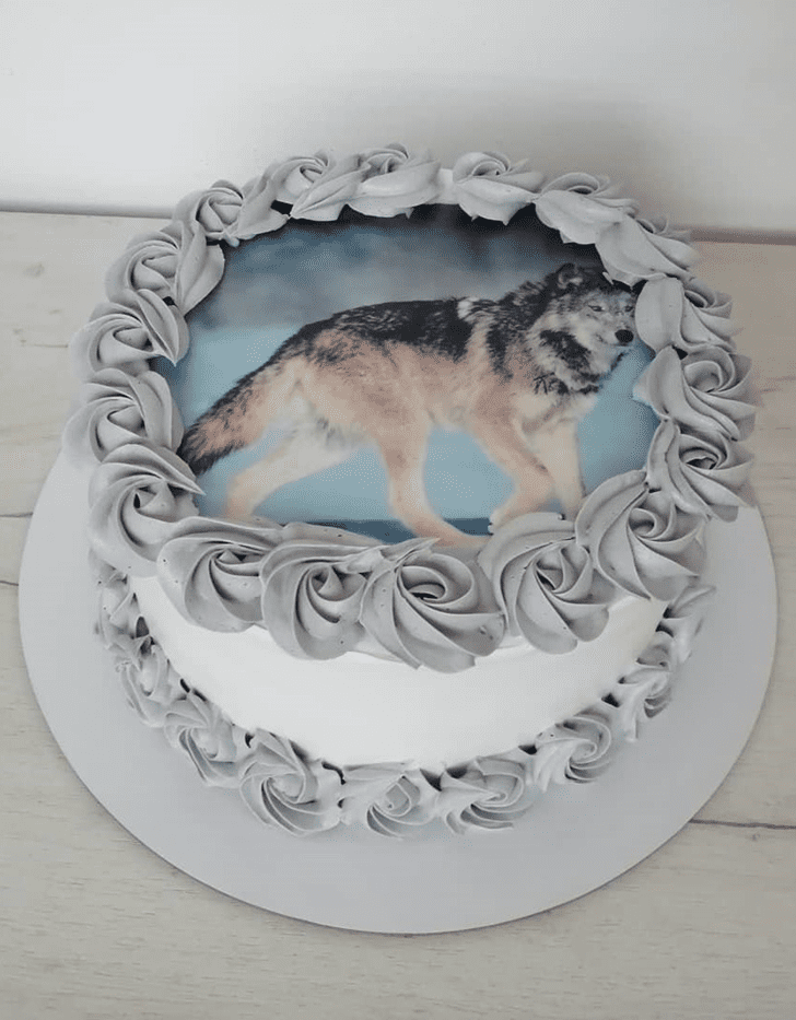 Grand Wolf Cake