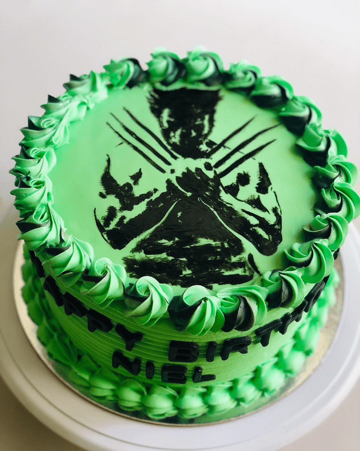 Grand Wolverine Cake