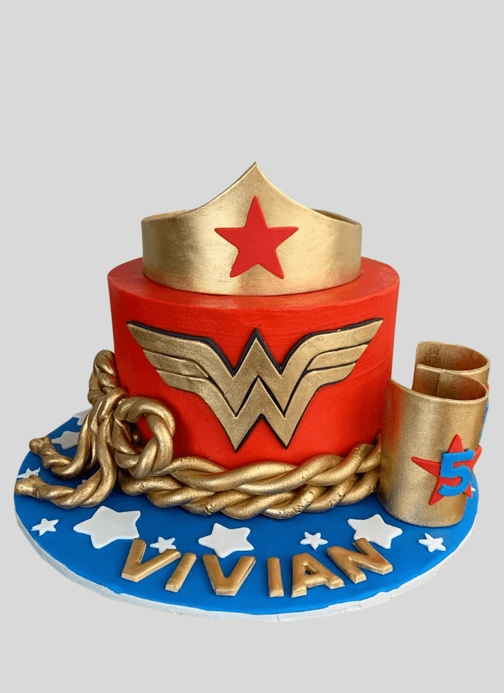 Elegant Wonder Woman Cake