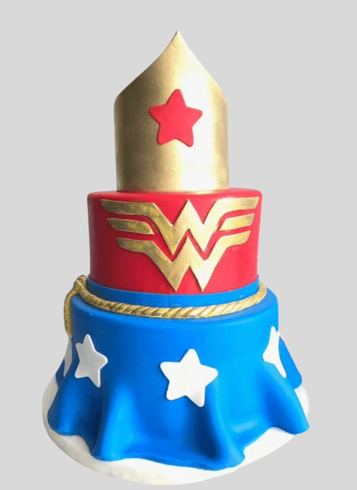 Excellent Wonder Woman Cake