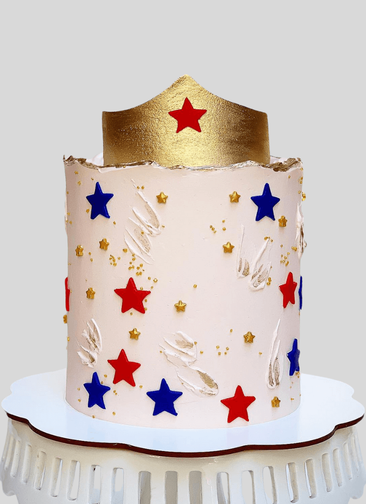 Pretty Wonder Woman Cake