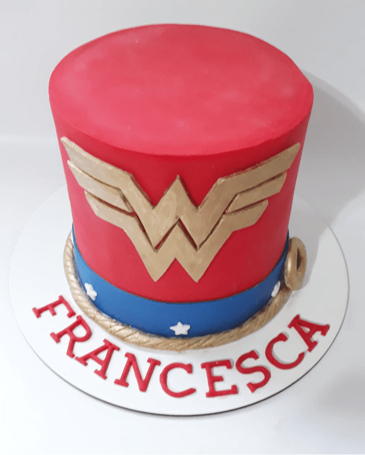 Classy Wonder Woman Cake
