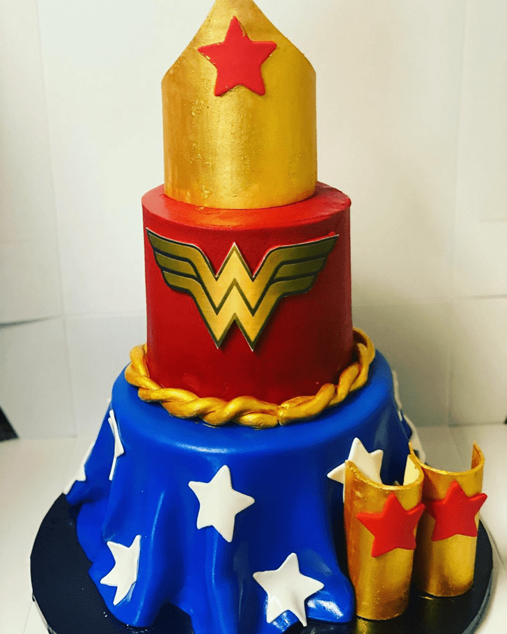 Elegant Wonder Woman Cake