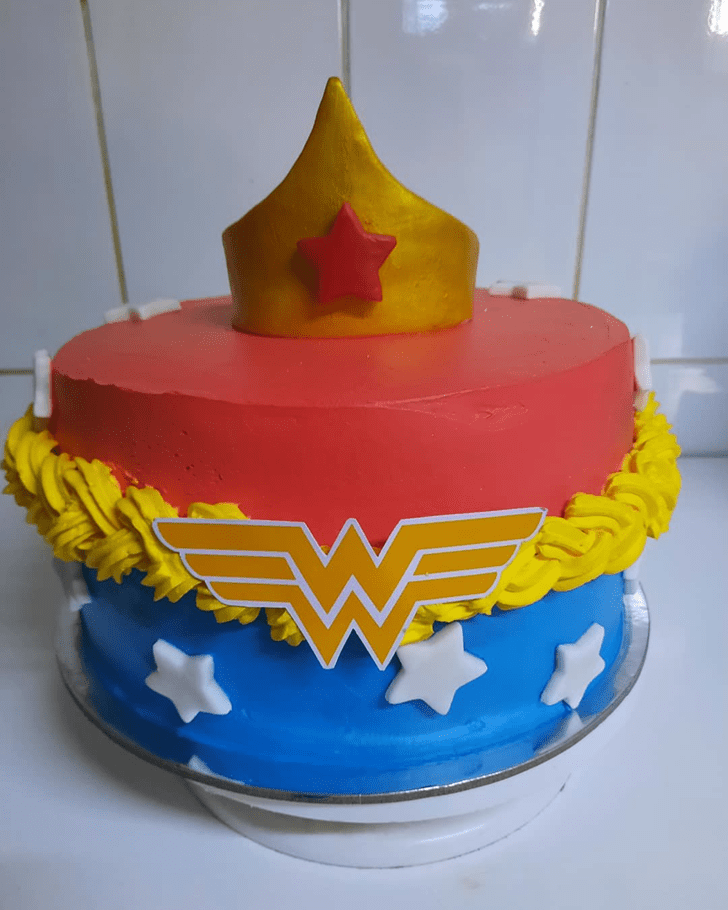 Shapely Wonder Woman Cake
