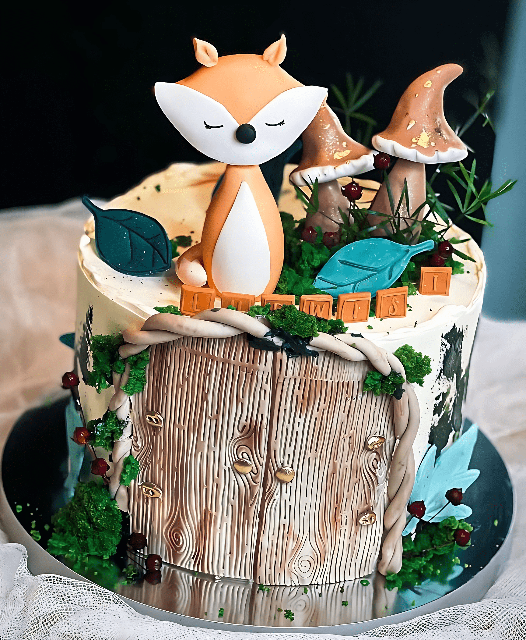 Grand Woodland  Cake