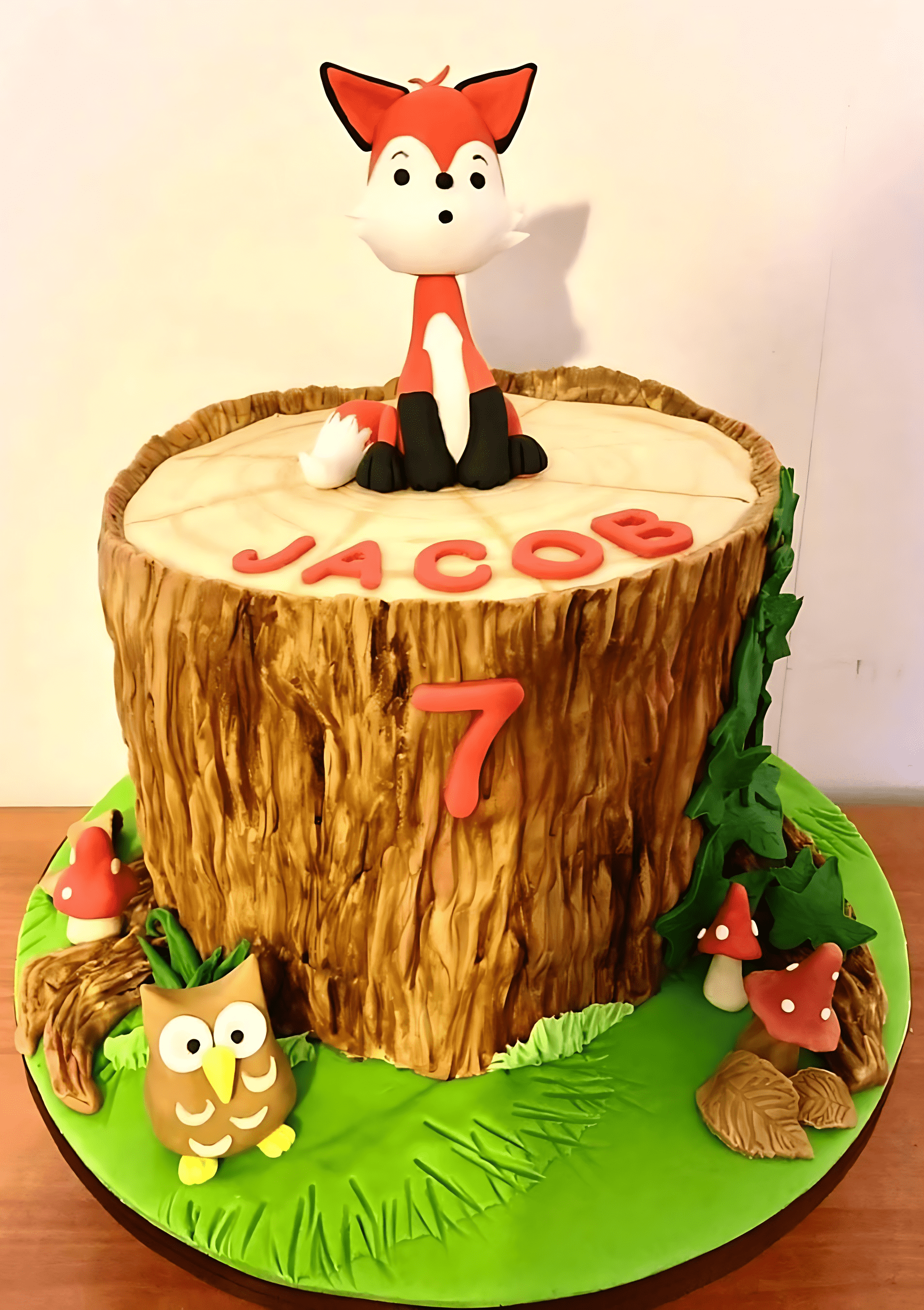 Pretty Woodland  Cake