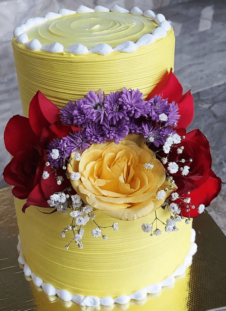 Inviting Yellow Cake