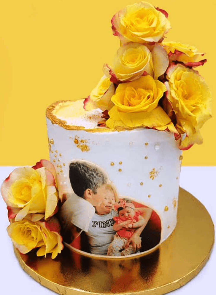 Enthralling Yellow Rose Cake