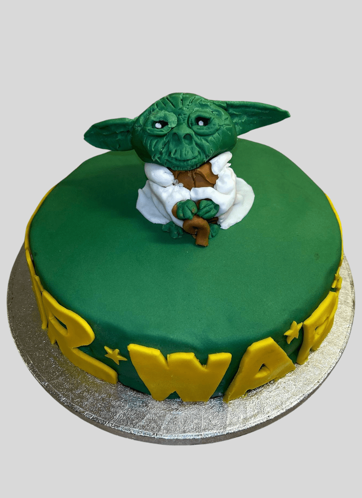 Adorable Yoda Cake